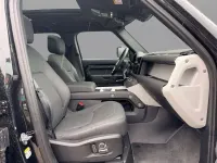 Usata Land Rover Defender SE Dynamic 300 CV (220 kW) 2025 Nero SUV
