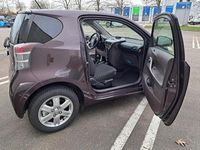 Gebraucht Toyota iQ 68 PS (50 kW) 2009 Violet Kleinwagen