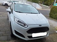 Gebraucht Ford Fiesta Trend 82 PS (60 kW) 2015 Weiß Limousine