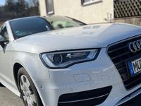 Gebraucht Audi A3 Attraction 110 PS (80 kW) 2014 Weiß Limousine