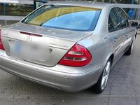 Gebraucht Mercedes E200 163 PS (119 kW) 2005 Silber Limousine