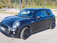 Usata Mini ONE 102 CV (75 kW) 2018 Nero Utilitaria