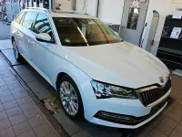 Gebraucht Skoda Superb Style 150 PS (110 kW) 2022 Weiß Kombi
