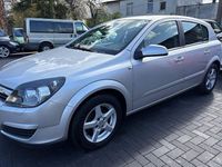 Gebraucht Opel Astra Elegance 105 PS (77 kW) 2005 Silber Limousine