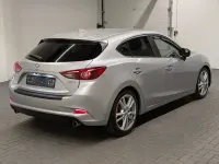 Gebraucht Mazda 3 Exclusive-Line 120 PS (88 kW) 2018 Sonicsilbermet. Limousine