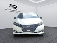Gebraucht Nissan Leaf Tekna 160 kW (218 PS) 2023 Pearl white pearleffekt/dach black met (metallic) Kleinwagen