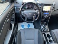 Gebraucht Hyundai i30 Passion 135 PS (99 kW) 2016 Phantom black / mic Limousine