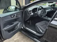 Gebraucht Volvo V60 Core 163 PS (119 kW) 2022 Schwarz Kombi