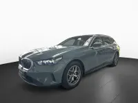 Gebraucht BMW 520 Comfort Edition 197 PS (144 kW) 2025 Cape york grün (grün) Kombi
