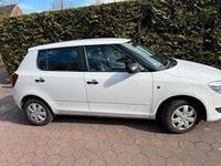 Gebraucht Skoda Fabia 60 PS (44 kW) 2014 Weiß Kleinwagen