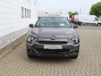 Używany Citroën e-C4 Shine 100 kW (136 KM) 2023 Szary Sedan/Limuzyna