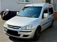Gebraucht Opel Combo 90 PS (66 kW) 2005 Silber Van / Kleinbus
