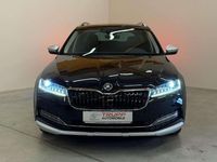 Gebraucht Skoda Superb Scout 4x4 200 PS (147 kW) 2022 Schwarz Kombi