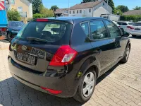 Gebraucht Kia Ceed Vision 90 PS (66 kW) 2011 Schwarz Kleinwagen