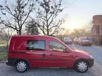 Gebraucht Opel Combo 94 PS (69 kW) 2011 Rot Van / Kleinbus