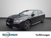 Gebraucht VW Passat R-line 177 PS (130 kW) 2025 Schwarz Limousine