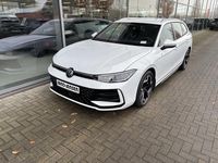 Gebraucht VW Passat R-line 193 PS (141 kW) 2024 Pure white Kombi