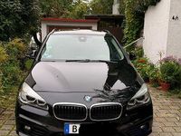 Gebraucht BMW 220 Sport Line 190 PS (139 kW) 2015 Schwarz Kombi