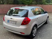 Gebraucht Kia Ceed 150 PS (110 kW) 2007 Silber Kleinwagen