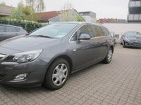 Usata Opel Astra Sport 140 CV (102 kW) 2011 Grigio Station wagon