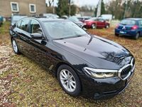 Gebraucht BMW 518 Luxury Line 152 PS (111 kW) 2020 Black sapphire metallic Limousine