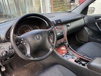 Gebraucht Mercedes C220 Classic 143 PS (105 kW) 2000 Silber Limousine