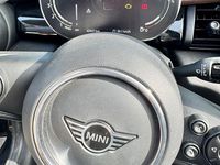 Gebraucht Mini Cooper 136 PS (100 kW) 2020 Schwarz Kleinwagen