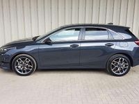 Gebraucht Kia Ceed 99 PS (72 kW) 2025 Pentametal Kleinwagen