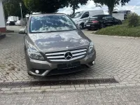 Gebraucht Mercedes B200 109 PS (80 kW) 2013 Braun Kleinwagen