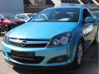 Gebraucht Opel Astra GTC Edition 116 PS (85 kW) 2009 Aquamarin mi2 Kleinwagen