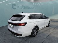 Gebraucht VW Passat Business 150 PS (110 kW) 2024 Weiß Van / Kleinbus