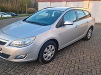 Gebraucht Opel Astra Eco 110 PS (80 kW) 2011 Silber Kombi