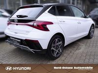 Gebraucht Hyundai i20 Prime 101 PS (74 kW) 2026 Atlas white/ phantom black Limousine