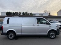 Gebraucht VW Transporter 150 PS (110 kW) 2019 Silber Van