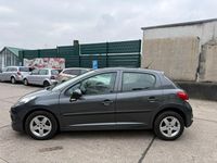 Gebraucht Peugeot 207 Premium 73 PS (53 kW) 2010 Grau Limousine