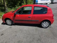 Gebraucht Renault Clio 58 PS (42 kW) 2010 Rot Kleinwagen