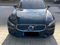Gebraucht Volvo V60 164 PS (120 kW) 2021 Schwarz Kombi