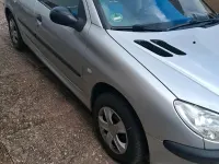 Gebraucht Peugeot 206 75 PS (55 kW) 2001 Silber Limousine