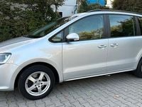 Second-hand VW Sharan 150 CP (110 kW) 2010 Argintiu Monovolum