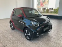 Gebraucht Smart ForTwo Electric Drive Exclusive 60 kW (82 PS) 2024 Bodypanels in black Cabrio