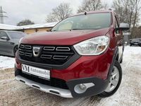 Gebraucht Dacia Dokker Stepway 131 PS (96 kW) 2021 Rot Van / Kleinbus