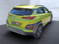 Gebraucht Hyundai Kona Style 177 PS (130 kW) 2019 Acid yellow (metallic) SUV