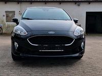 Gebraucht Ford Fiesta 101 PS (74 kW) 2018 Schwarz Kleinwagen