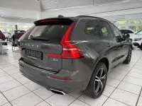 Gebraucht Volvo XC60 R-Design 197 PS (144 kW) 2021 Grau SUV