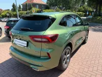 Neu Ford Kuga ST-Line 242 PS (177 kW) 2026 Grün SUV