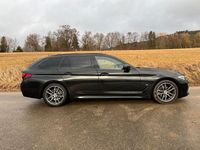 Gebraucht BMW 520 Performance 197 PS (144 kW) 2024 Schwarz Kombi