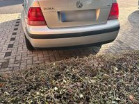 Gebraucht VW Bora 101 PS (74 kW) 1999 Grau Limousine