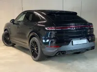 Gebraucht Porsche Cayenne 470 PS (345 kW) 2025 Chromitschwarzmetallic (metallic) SUV