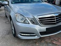 Gebraucht Mercedes E220 Avantgarde 170 PS (125 kW) 2011 Silber Kombi