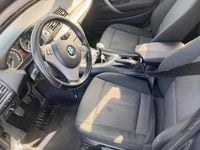 Gebraucht BMW 118 130 PS (95 kW) 2006 Grau Kleinwagen